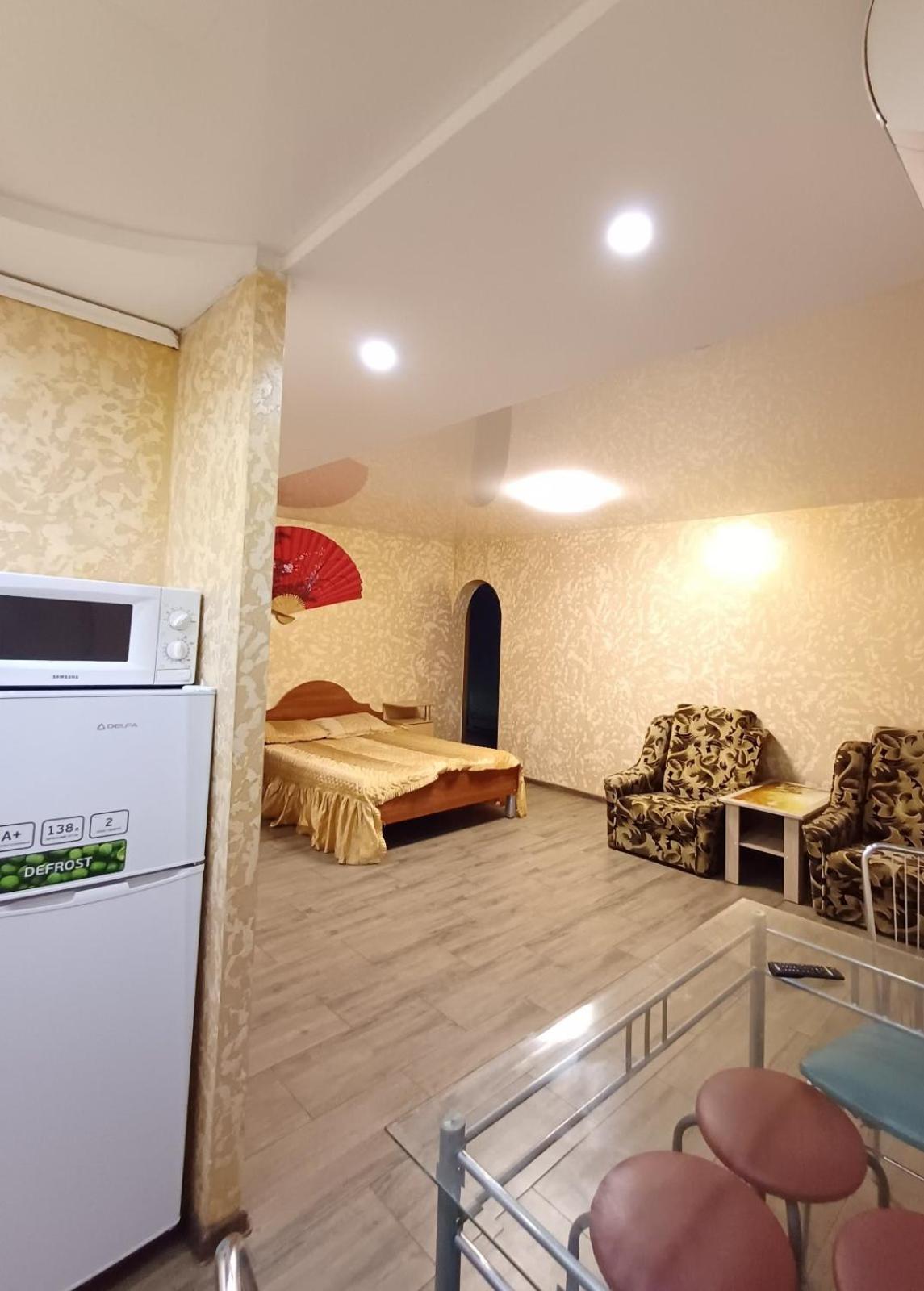 Большая 3 Комнатная Квартира Cherkasy Exterior foto
